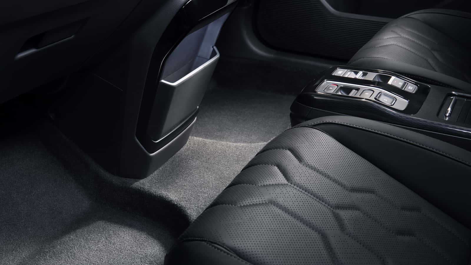 サイドウォークスルー