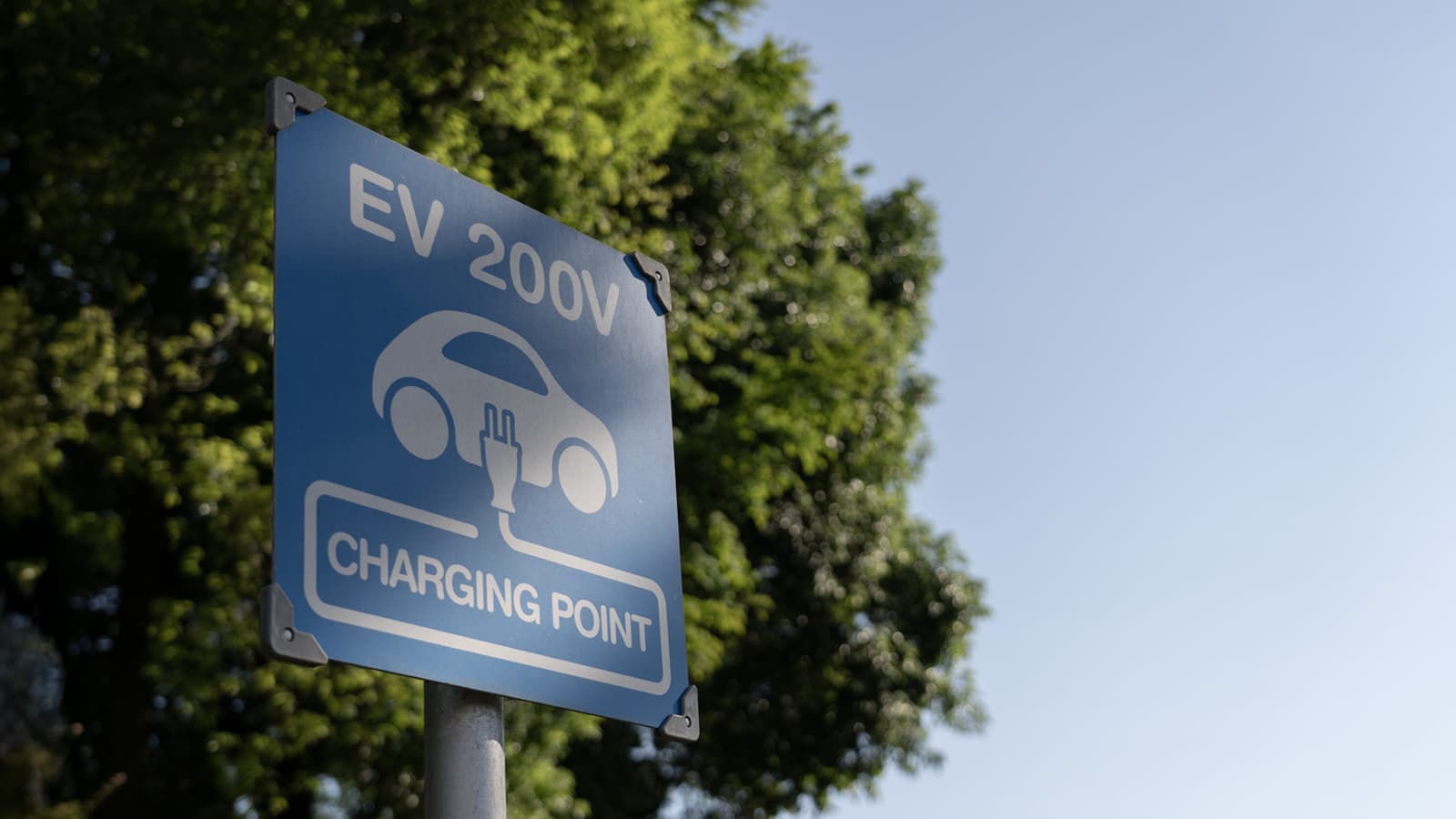 外出先で充電イメージ