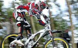 UCI[hJbv1 XyC