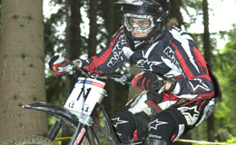 UCI[hJbv 3 I[XgA