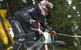 UCI[hJbv 7 C^A