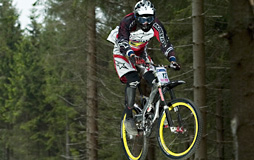 UCI[hJbv 3 hCc 