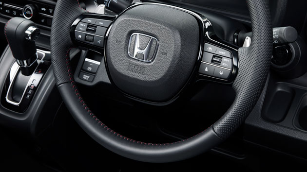 [画像]本革巻ステアリングホイール（ティンプルレザー＆スムースレザー）