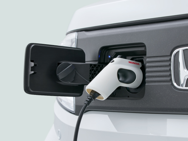 最大1,500Wの蓄電器として、多彩に使う。 