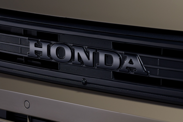 ブラックの「HONDA」エンブレム