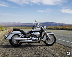 SHADOW 750