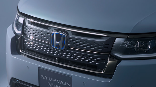 広瀬様予約】STEP WGN e:HEV SPADA 標準装備フロントグリル フロント