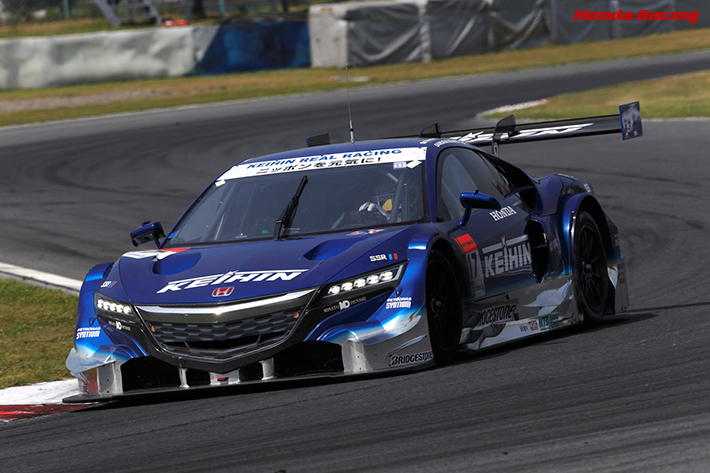 Honda 酷暑のレースを戦い抜いた 100 Raybrig Nsx Concept Gt 小暮卓史 武藤英紀組 が6位 18 ウイダー モデューロ Nsx Concept Gt 山本尚貴 ジャン カール ベルネ組 が7位にそれぞれ入賞 Gt300クラスでは2番グリッドからスタートした 55 Arta Cr Z Gt 高木真一