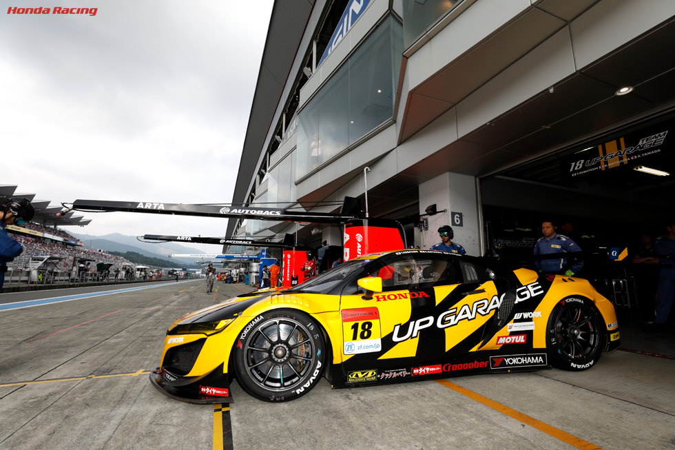 #18 UPGARAGE NSX GT3