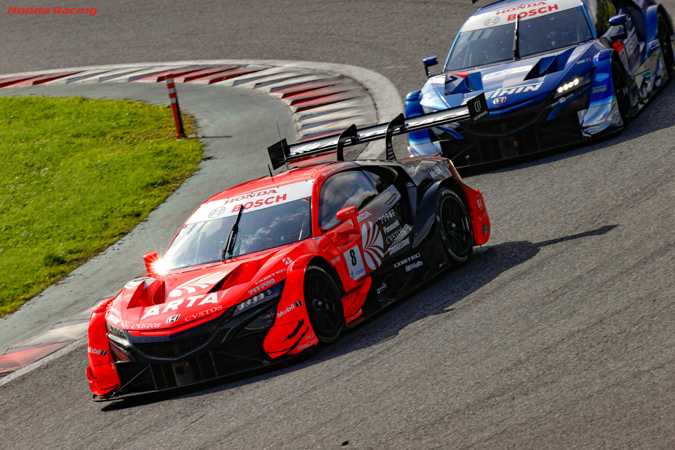 ARTA NSX-GT(#8)、KEIHIN NSX-GT(#17)