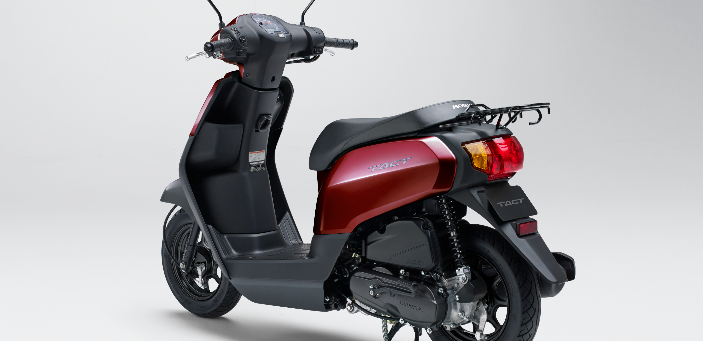 エンジンカバーはつきません決算SALE！HONDA 新品 TACT タクト ボルドー  ボディ一式