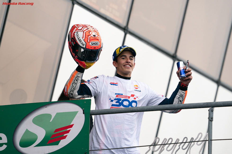 マルケスがレースをコントロールし2連勝。Hondaは最高峰クラス300勝を達成