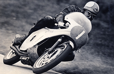 1966N@}CNEwCEbh(15)