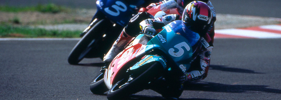 日本人ライダーが巻き起こした熱狂 | 1994年 125cc 先頭から上田昇、坂田和人、辻村猛