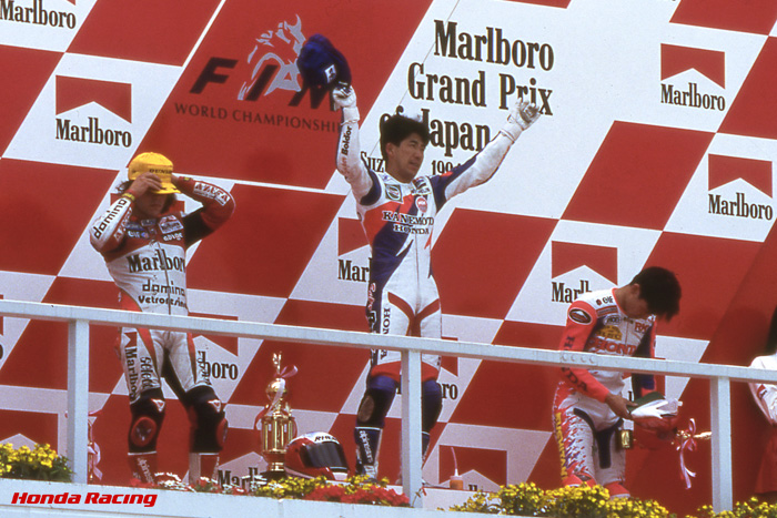 1994年250cc 左からロリス・カピロッシ、岡田忠之、宇川徹