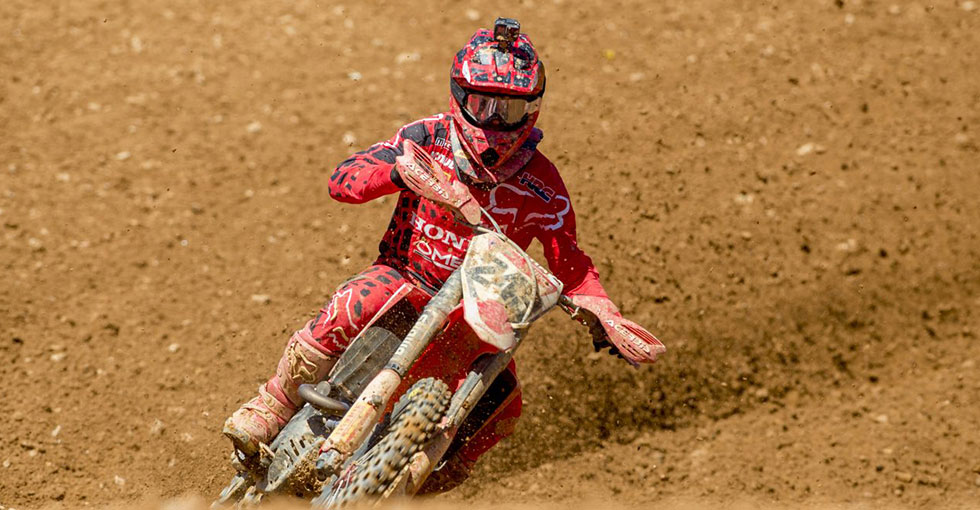 񕜌XɂȂĂTeam HRC