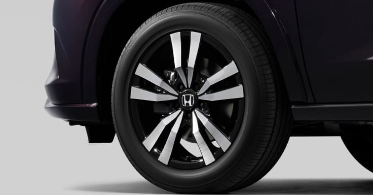 18インチアルミホイール（ベルリナブラック＋切削）