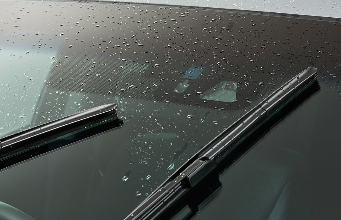 車速連動間欠 / バリアブル間欠フロントワイパー（雨滴検知式）
