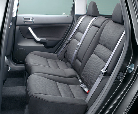 24E�E�X�|�[�c�p�b�P�[�W�iFF�j �C���e���A�J���[�̓u���b�N