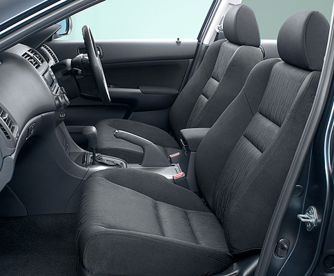 24T�iFF�j �C���e���A�J���[�̓u���b�N