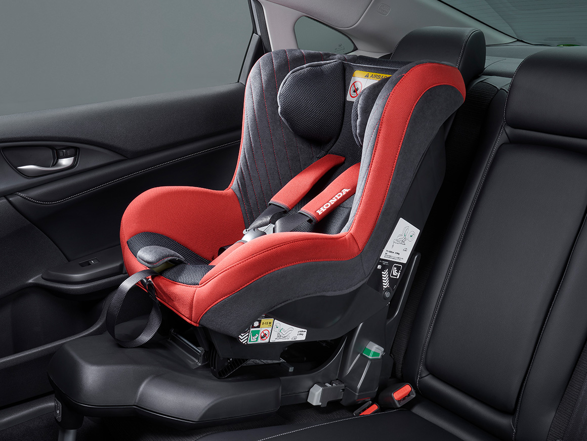 ISOFIX/i-Sizeチャイルドシートロアーアンカレッジ＋トップテザーアンカレッジ