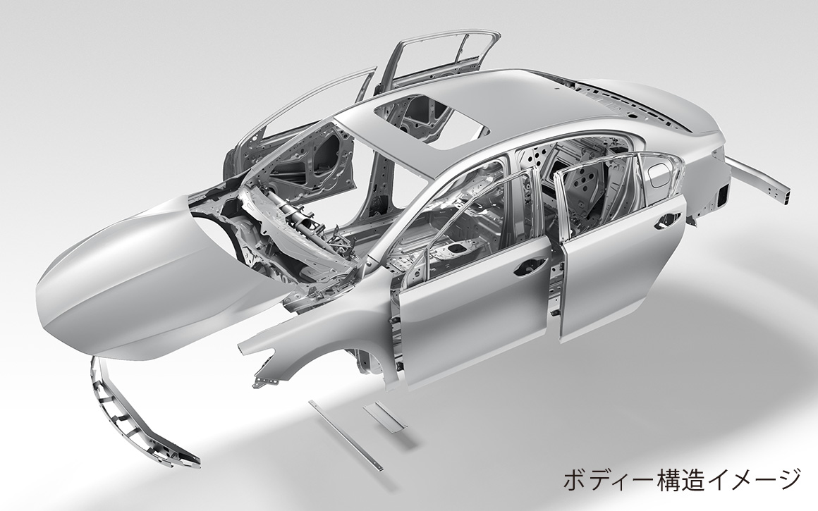 軽量化や空力性能の向上を徹底した車体。