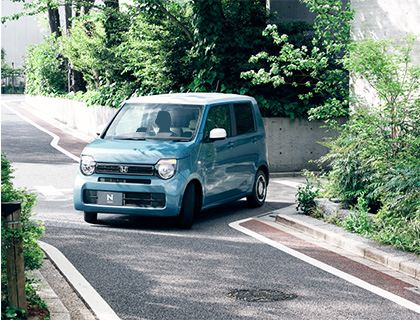 狭い道でも、視界は広く。