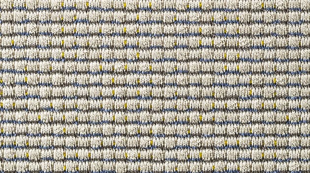 布自体で柄を出す、こだわりの仕立て。
