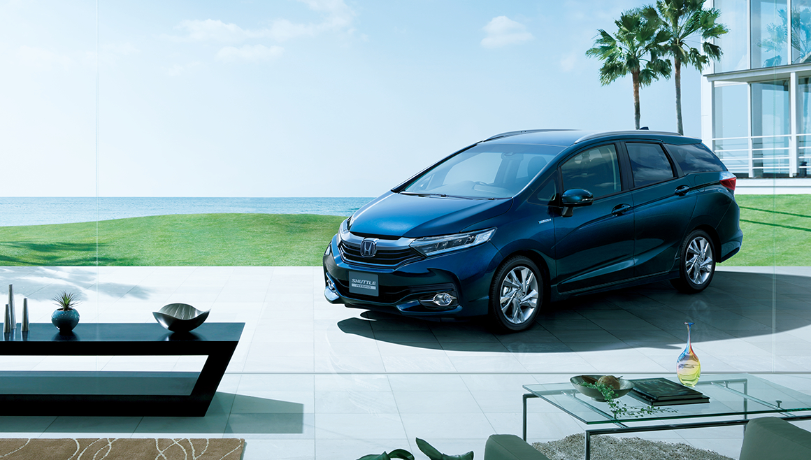 Photo：HYBRID Z・Honda SENSING（FF）　ボディカラーはミッドナイトブルービーム・メタリック　メーカーオプション装着車