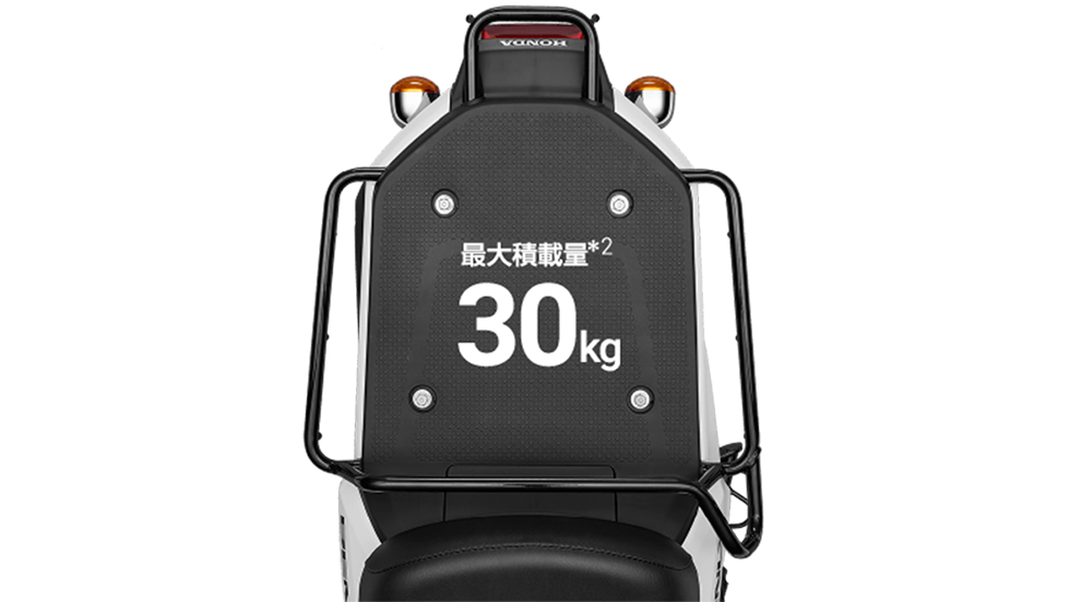 配達効率を高める大型のリアデッキ