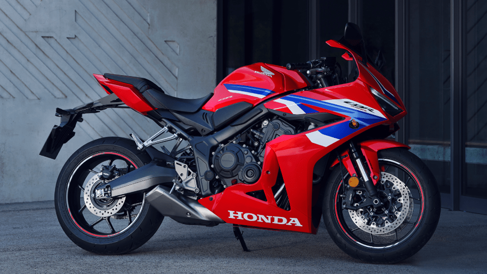 "コンパクト＆アグレッシブを追求した、スーパースポーツ直系のスタイリング