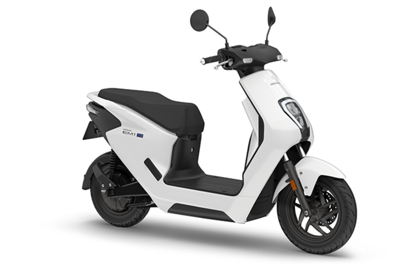 EM1 e: パールサンビームホワイト