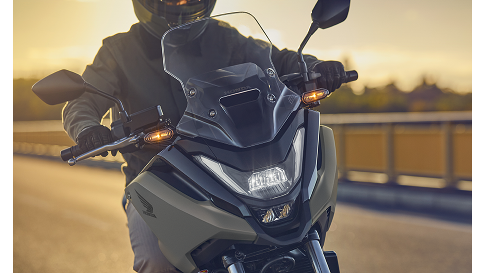 シーンを選ばないクロスオーバースタイリング