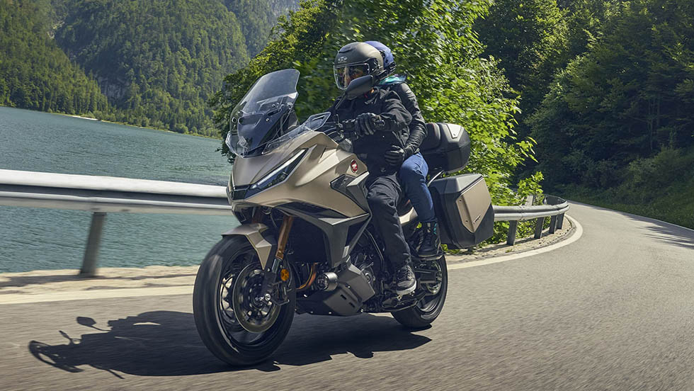 走りのトータルバランスを高める電子制御サスペンション