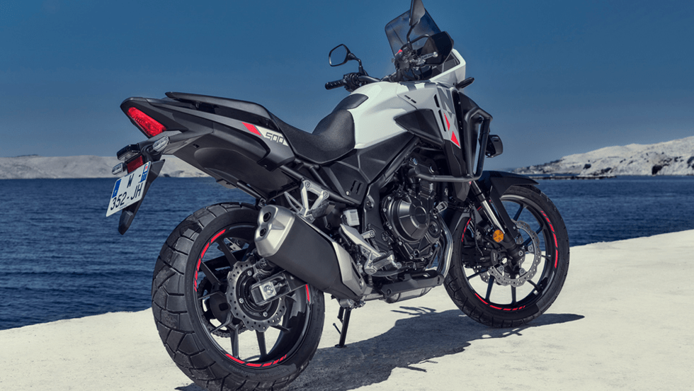 タフさと軽快さを両立したデザイン