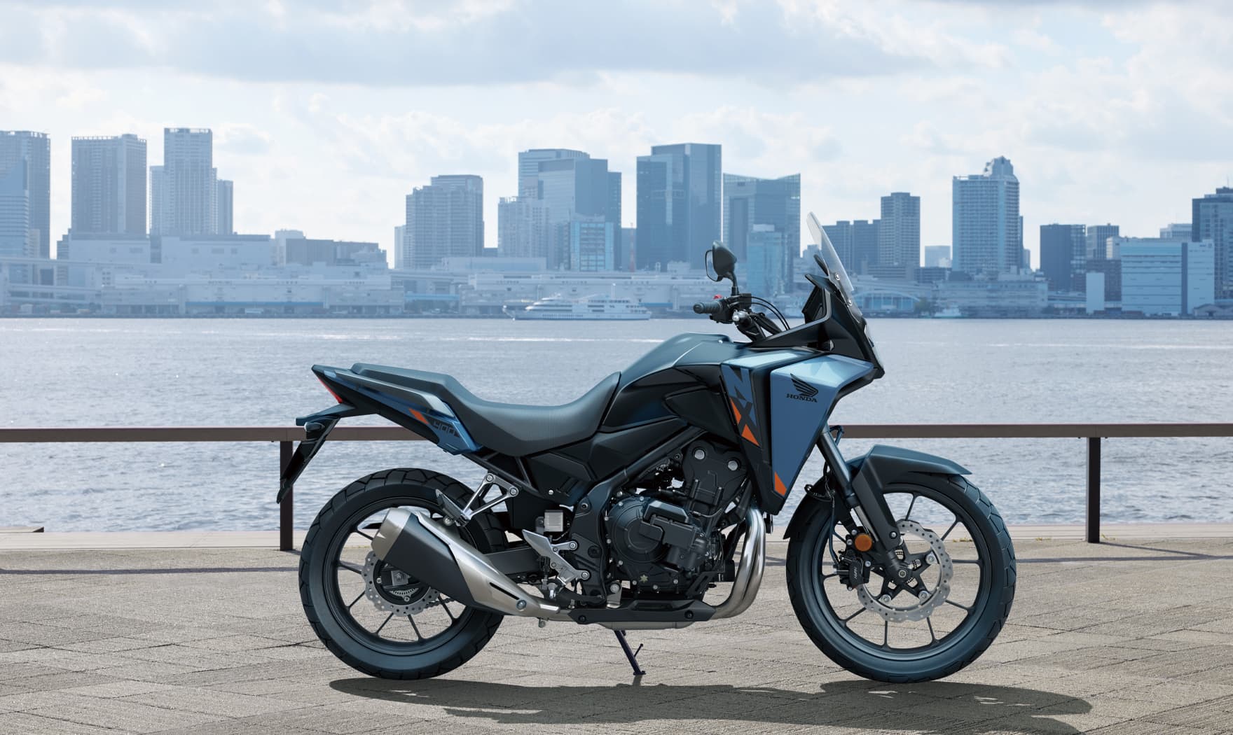 NX400 E-Clutch