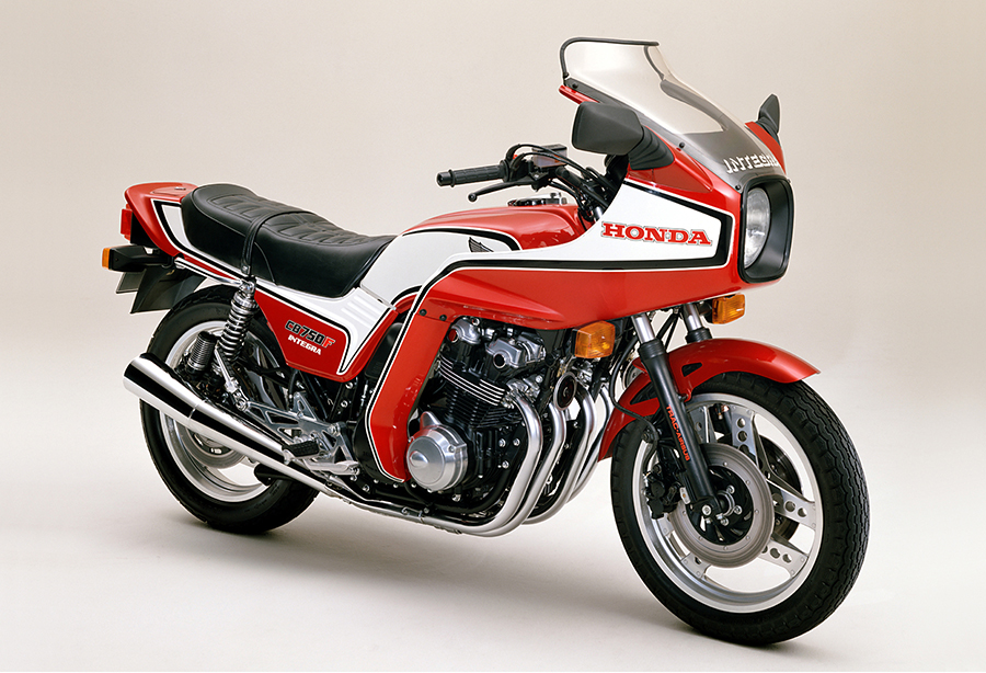 Honda フェアリング 風防 標準装備の大型スポーツバイク ホンダ Cb750fインテグラ を発売