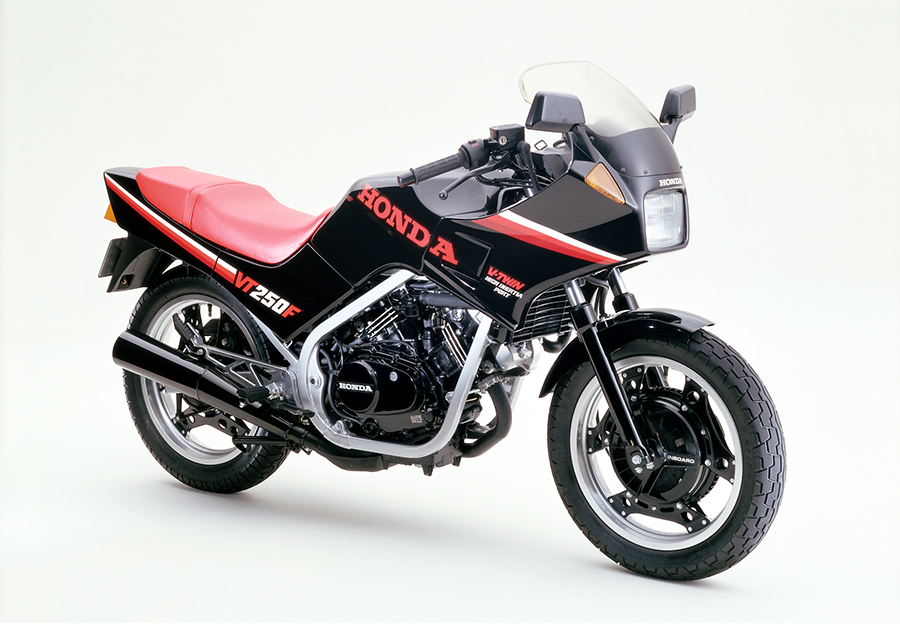 Honda | スポーツバイク「ホンダ・VT250F」の出力・トルクなど総合性能