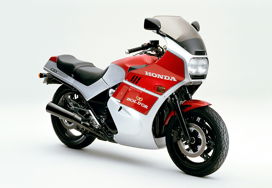 Honda | フルフェアリング装備の「ホンダCBX750Fボルドール」を限定発売