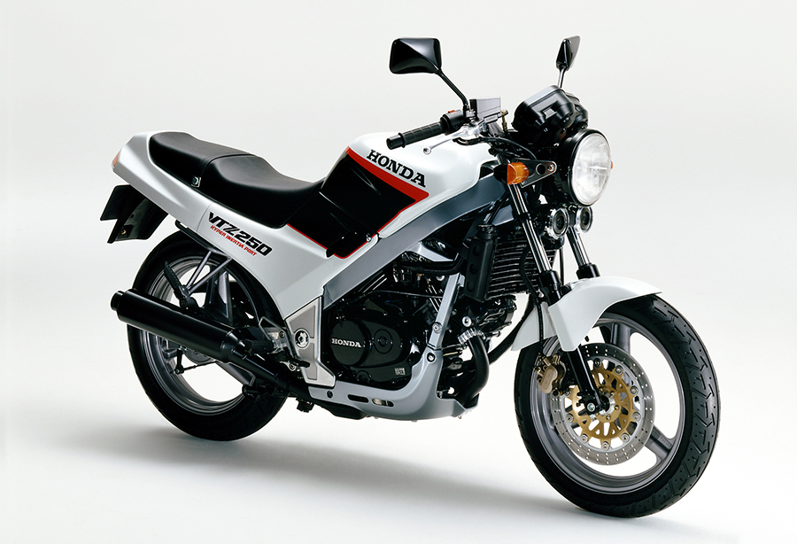 Honda フェアリングのない気軽に楽しめるロードスポーツバイク Vtz250 を発売