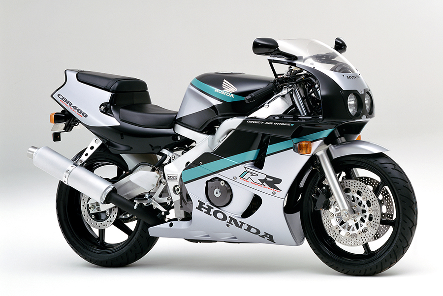 Honda 力強く素直な操縦フィーリングを発揮する直列4気筒エンジン搭載のスーパースポーツバイク ホンダcbr400rr ダブルアール を発売