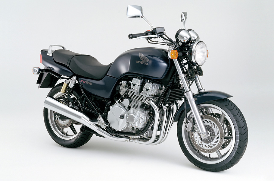 Honda 空冷 直列4気筒エンジンを搭載した力強く端正なスタイルのロードスポーツバイク ホンダcb750 を発売