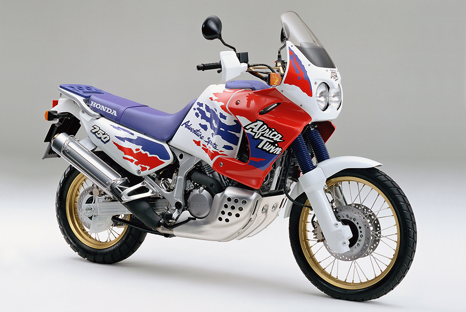 Honda オフロード スタイルの大型ツーリングバイク ホンダ アフリカツイン のカラーリングを変更し発売