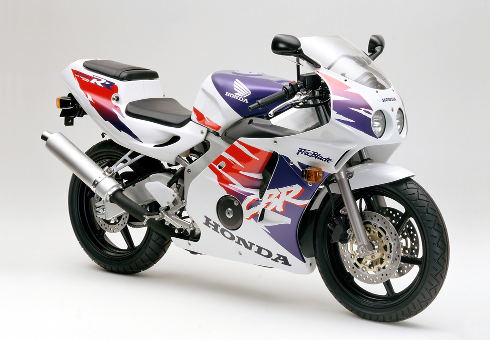 入荷なう CBR250RRmc22 その他