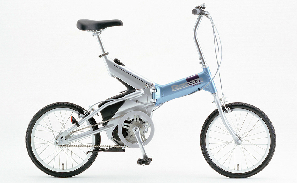 Honda 軽量 コンパクトな車体に折りたたみ機構を採用した斬新なスタイルの電動アシスト自転車 ホンダ ラクーン Compo コンポ を発売