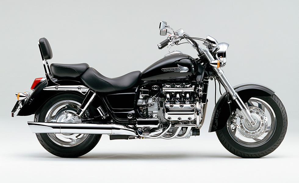 Honda 米国製大型アメリカンカスタムバイク ワルキューレ の ２００１年モデルを発売