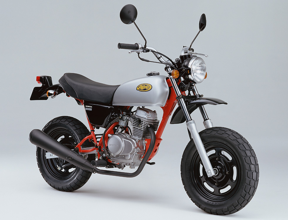低廉 バイクパーツセンター サイドカバー左右セット 黒 ホンダ エイプ50 100 AC16 HC07
