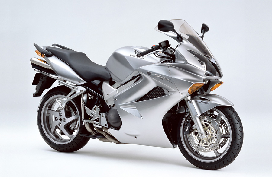 Honda 大型ロードスポーツバイク Vfr をマイナーモデルチェンジし発売