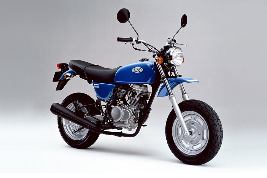 Honda | ギアミッション付原付スポーツバイク「エイプ」シリーズに新色 