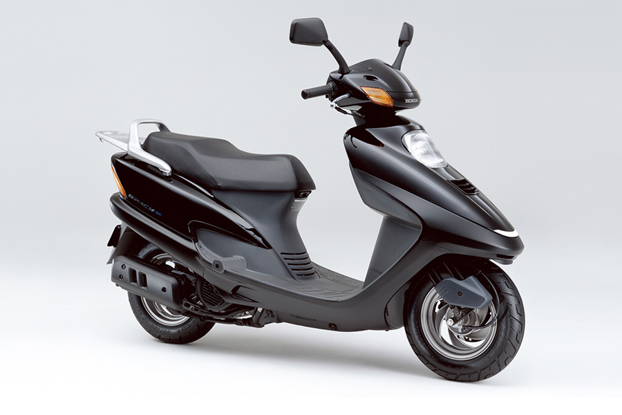 Honda 125ccスクーター スペイシー125 に新色を追加し発売